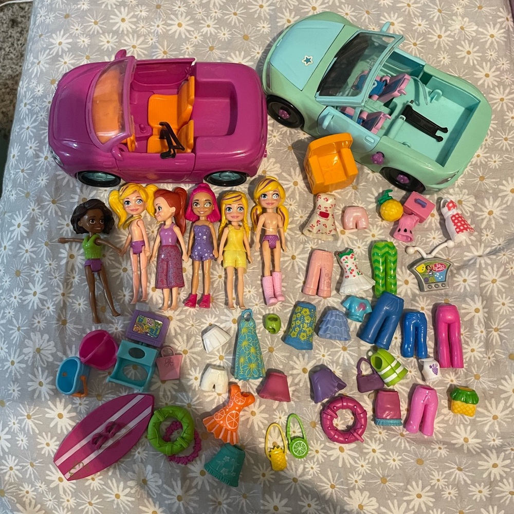 Polly pocket doll clothes and car lot